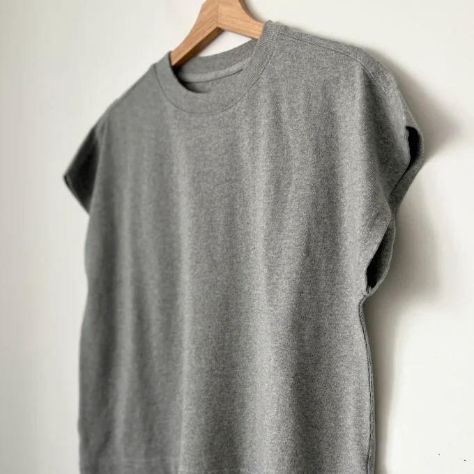 T-shirt Jeanne Tee z Mięsistej Bawełny Heather Grey Le Bon Shoppe - XS/S