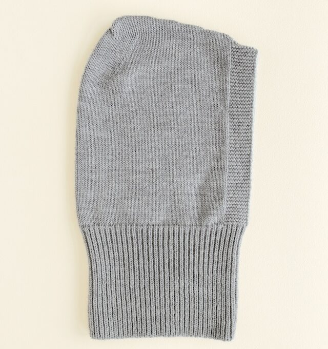 Kominiarka z Wełny Merino Grey Melange hvid